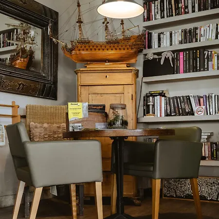 ホテル Du Bord De 