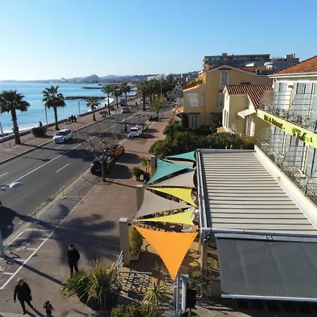 Hotel Du Bord De Le Vanillé