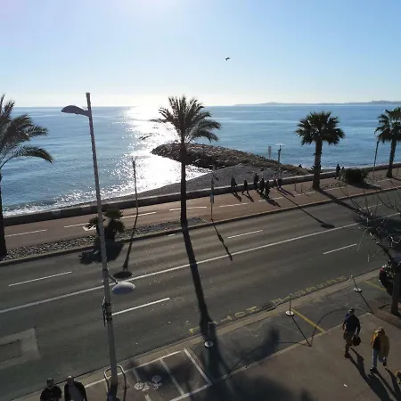 Du Bord De Le Vanillé Hotel